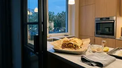 Schneller Apfelstrudel aus Lavash: in 20 Minuten knusprig auf dem Tisch